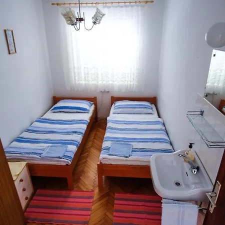 Jasko 2 Barbat na Rabu